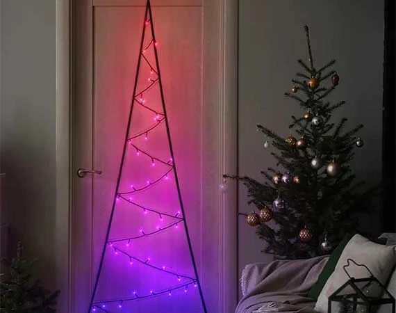 Map twinkly light tree